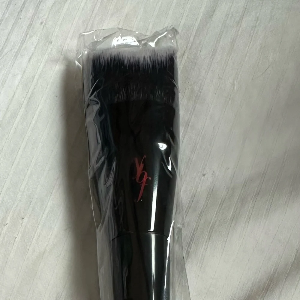 YBF makeup‎ brush